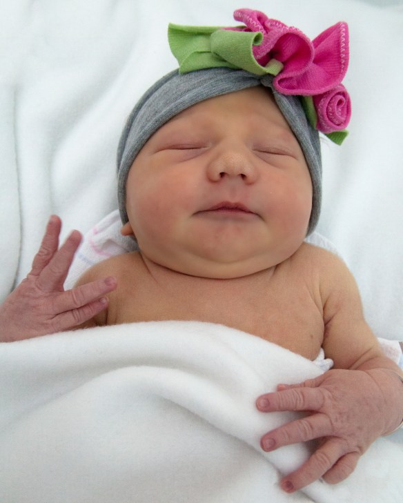 BabyThrowGangSigns-1 (1 of 1)